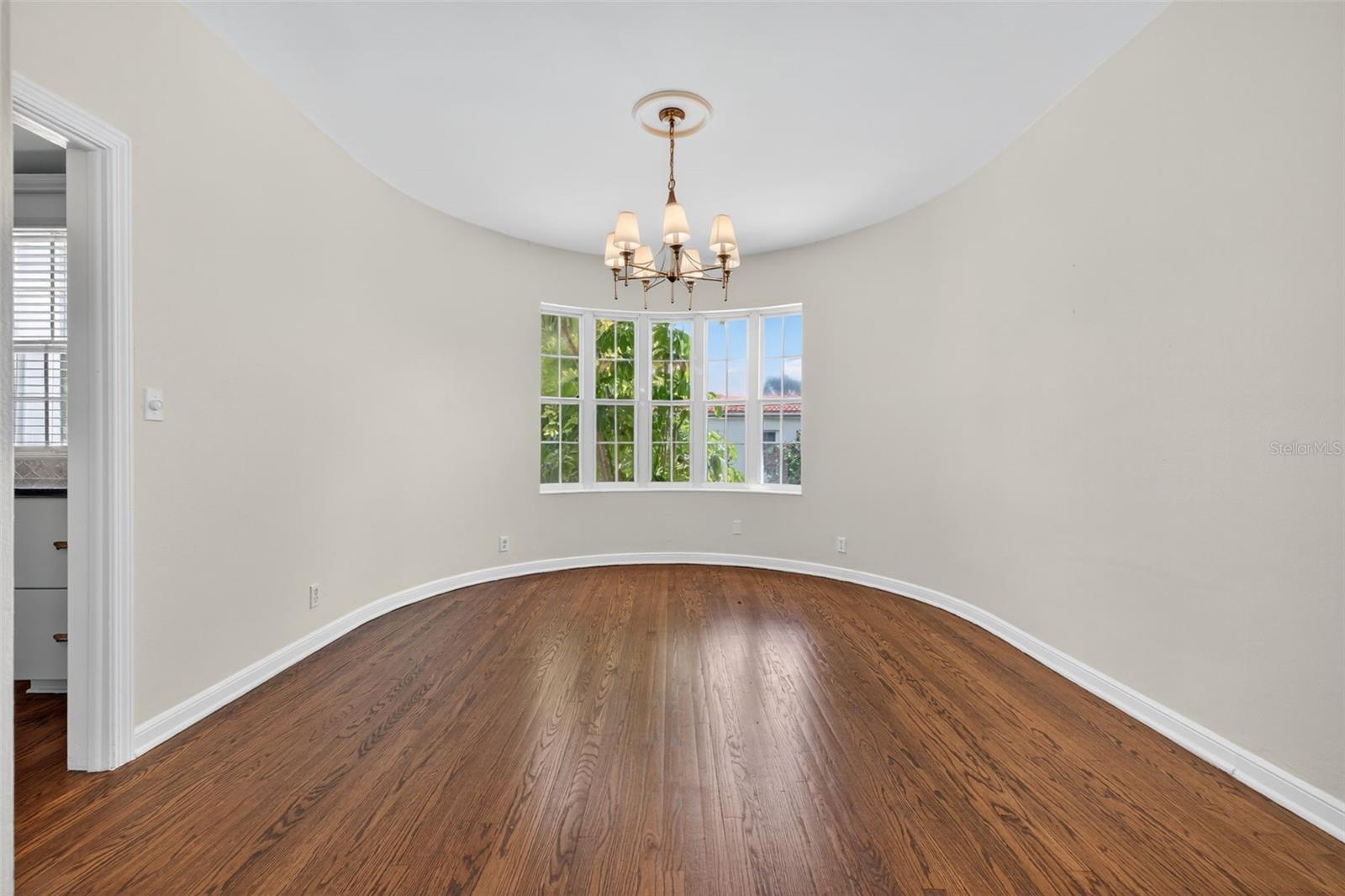 LAGO VISTA - Residential Lease