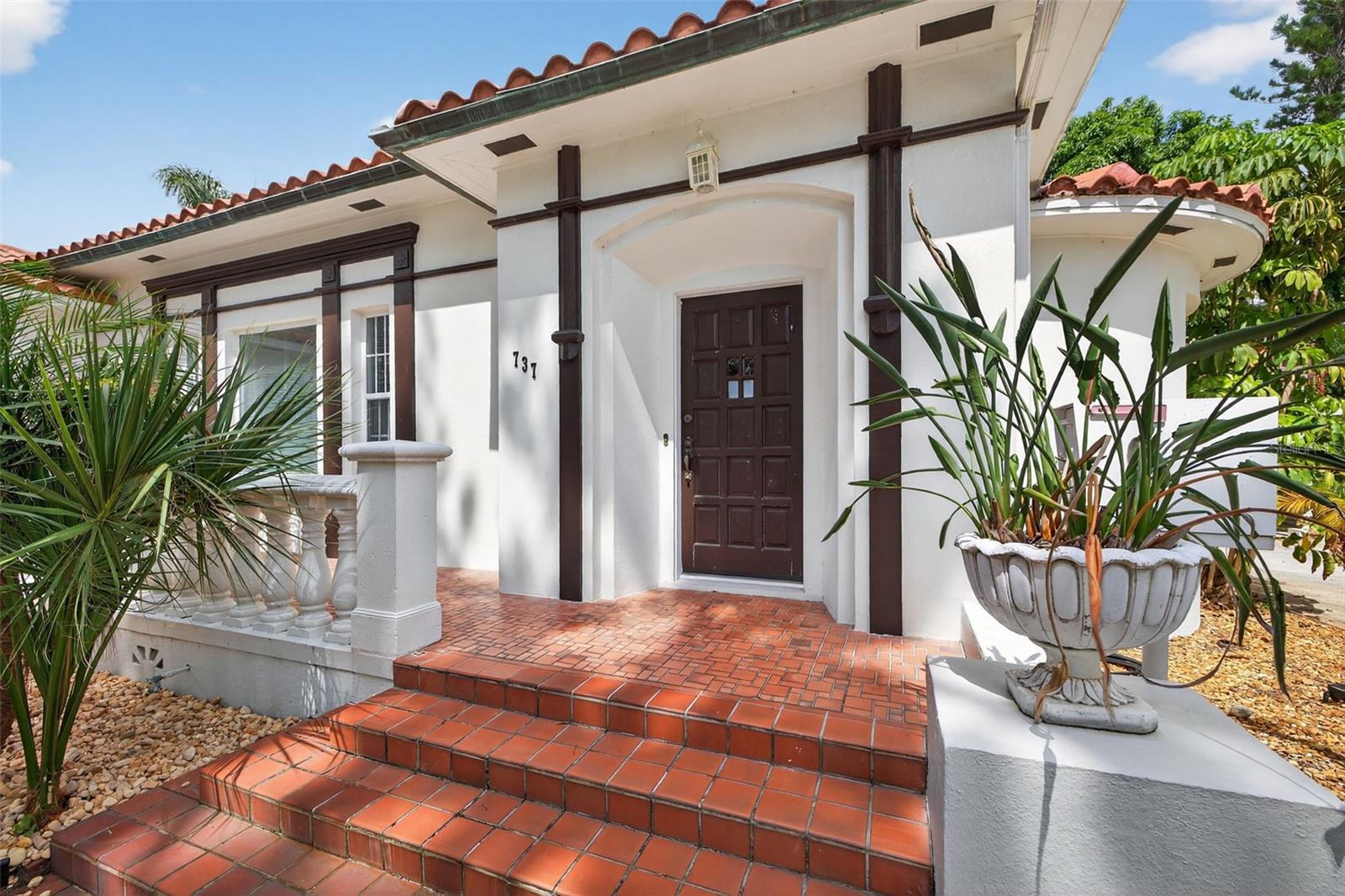 LAGO VISTA - Residential Lease