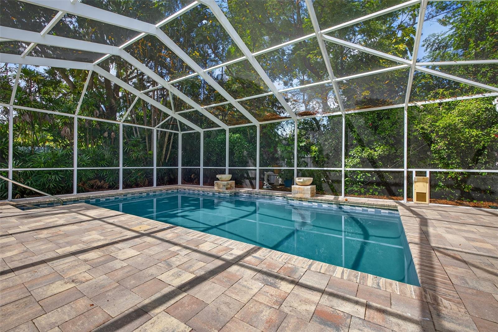 LAGO VISTA - Residential Lease
