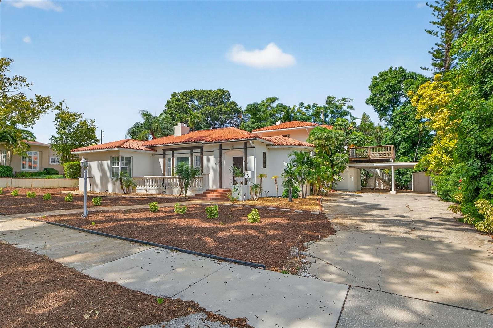 LAGO VISTA - Residential Lease