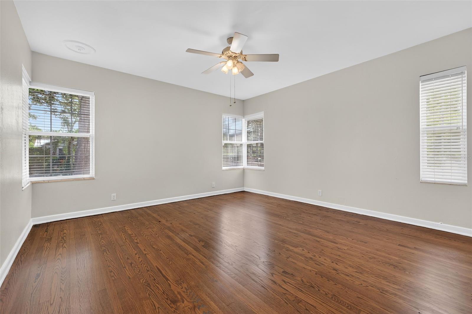 LAGO VISTA - Residential Lease