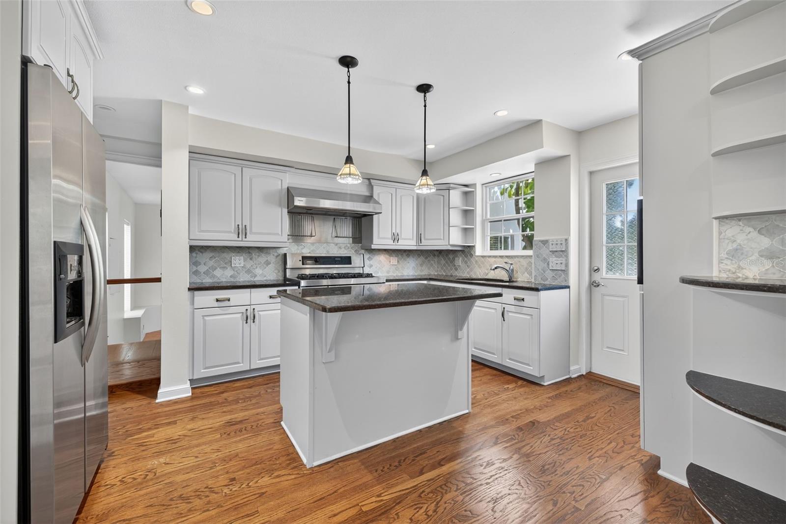LAGO VISTA - Residential Lease