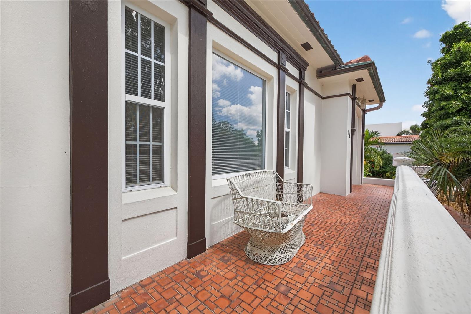 LAGO VISTA - Residential Lease