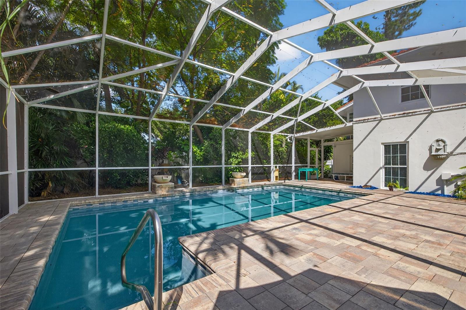 LAGO VISTA - Residential Lease