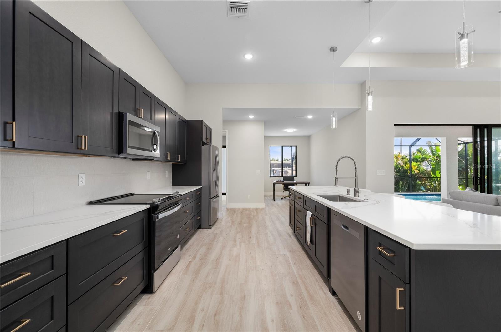 PUNTA GORDA ISLES SEC 04 - Residential