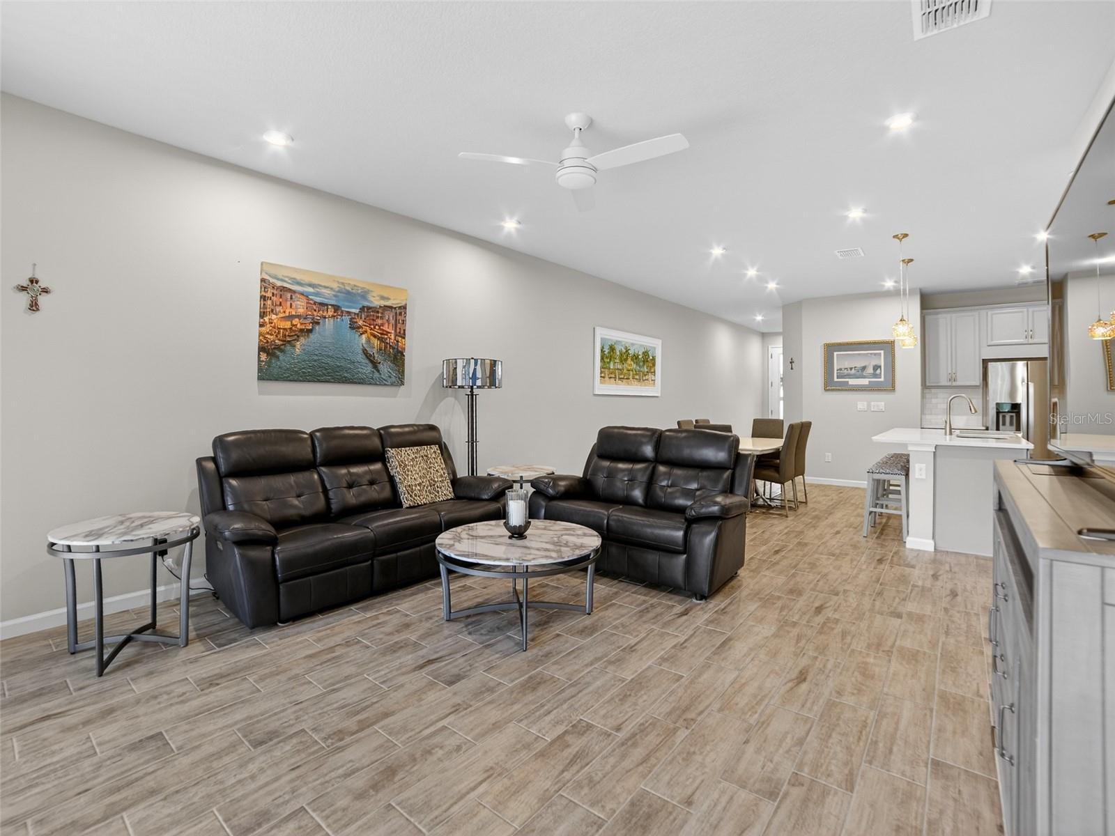 THE PRESERVE AT LA PALOMA - Residential