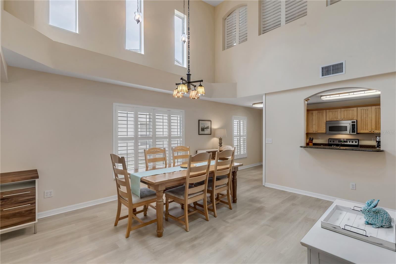 HIDDEN PINES PH 03 - Residential