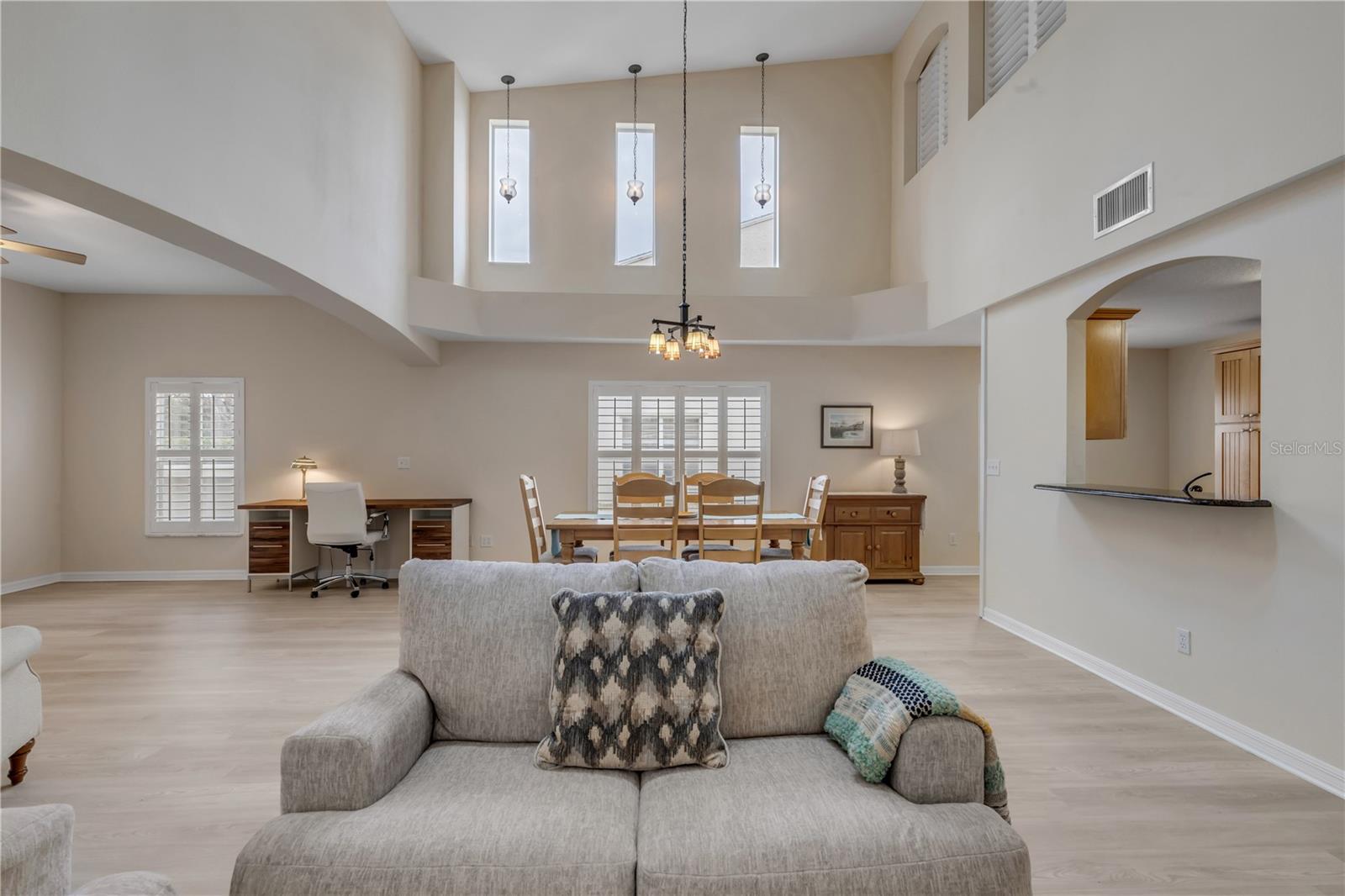 HIDDEN PINES PH 03 - Residential