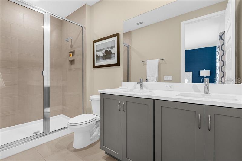 REUNION FAIRWAYS 17 & 18 PH 3 - Residential Lease