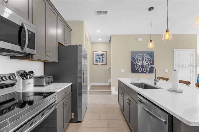 REUNION FAIRWAYS 17 & 18 PH 3 - Residential Lease