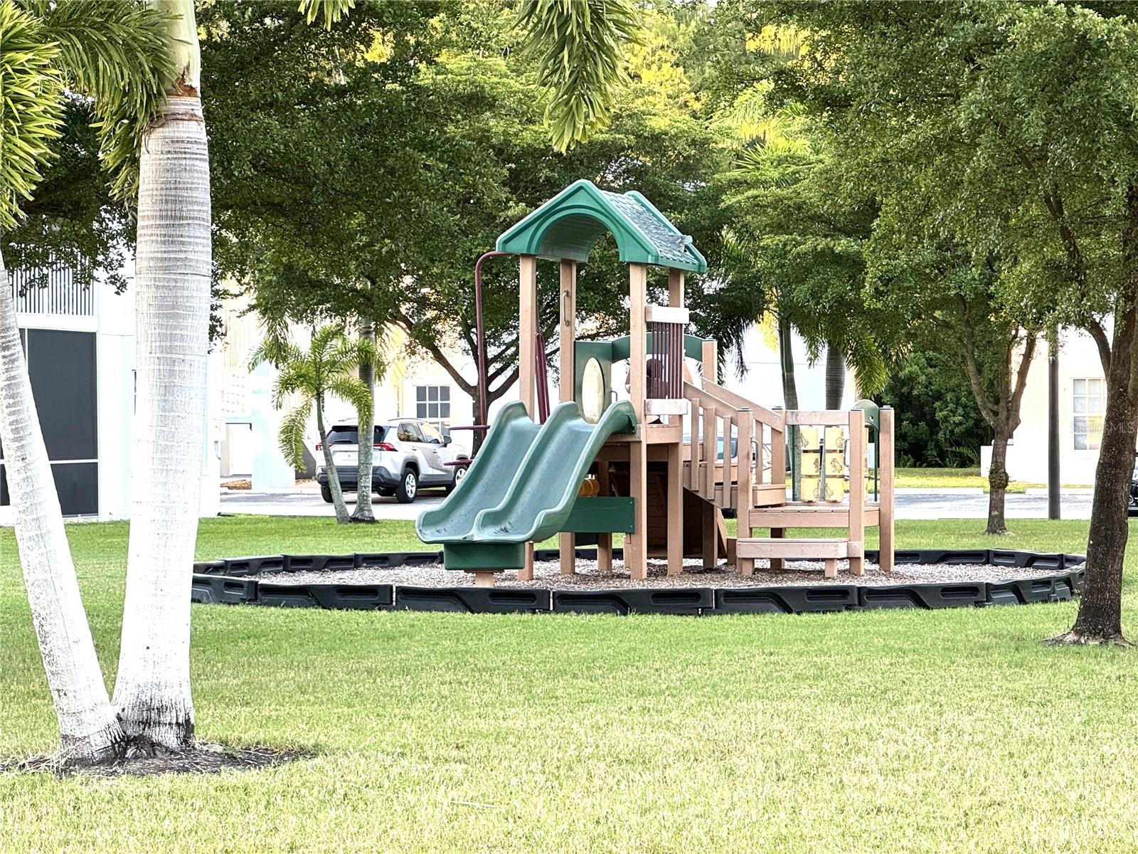 COVE/SIX MILE CYPRESS CONDO - Residential