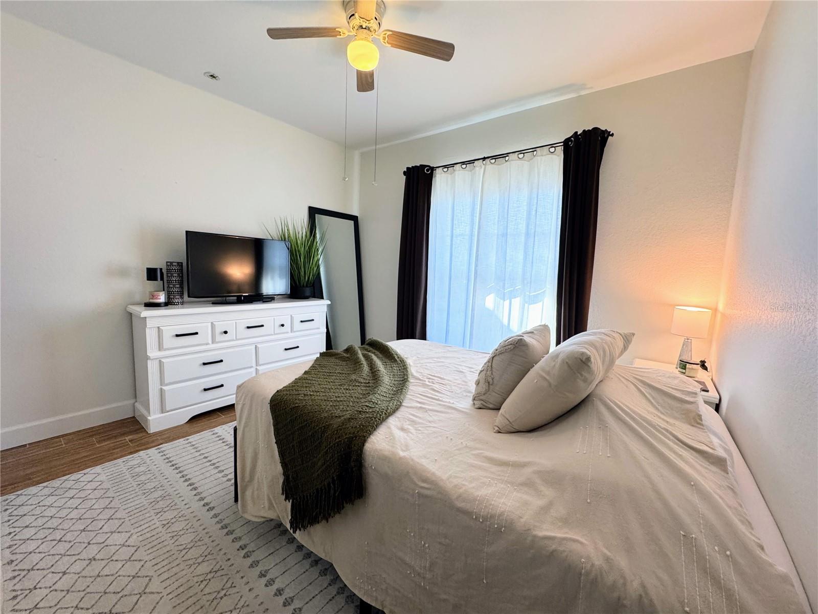 COVE/SIX MILE CYPRESS CONDO - Residential