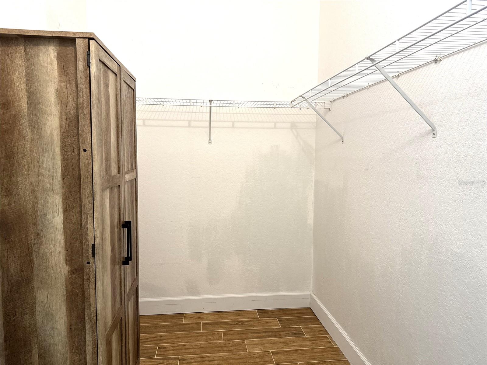 COVE/SIX MILE CYPRESS CONDO - Residential