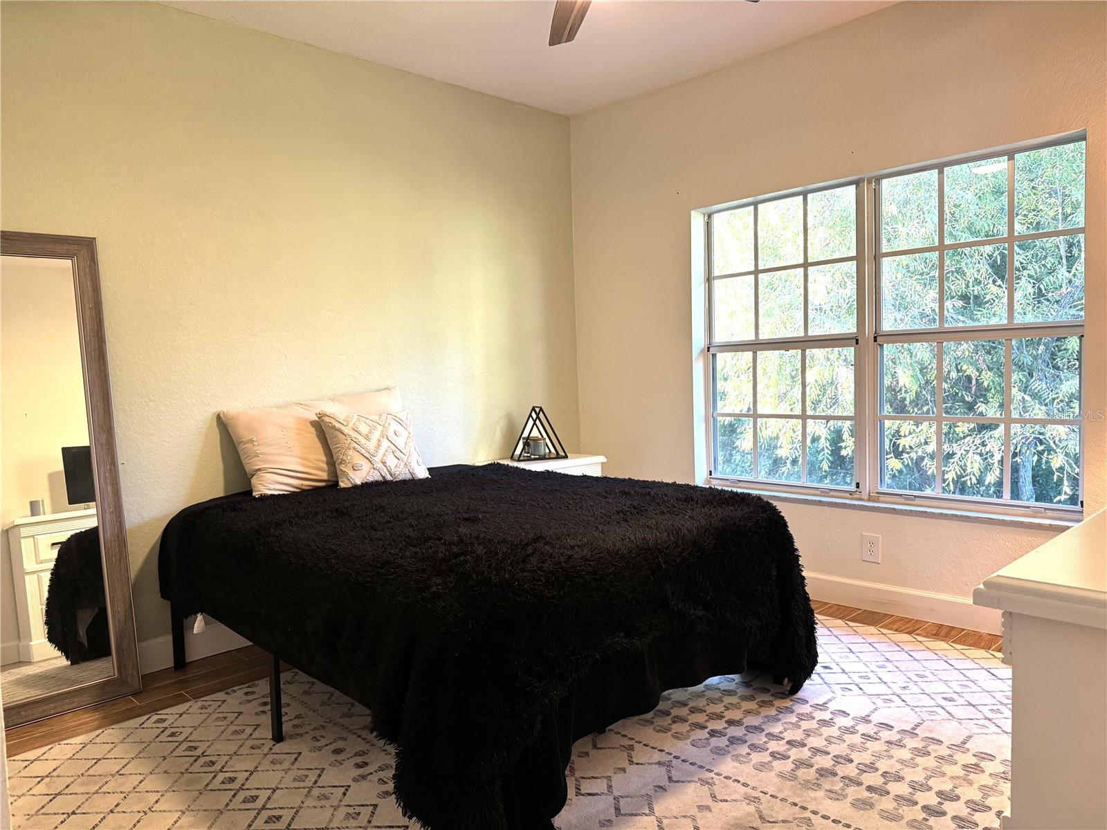 COVE/SIX MILE CYPRESS CONDO - Residential