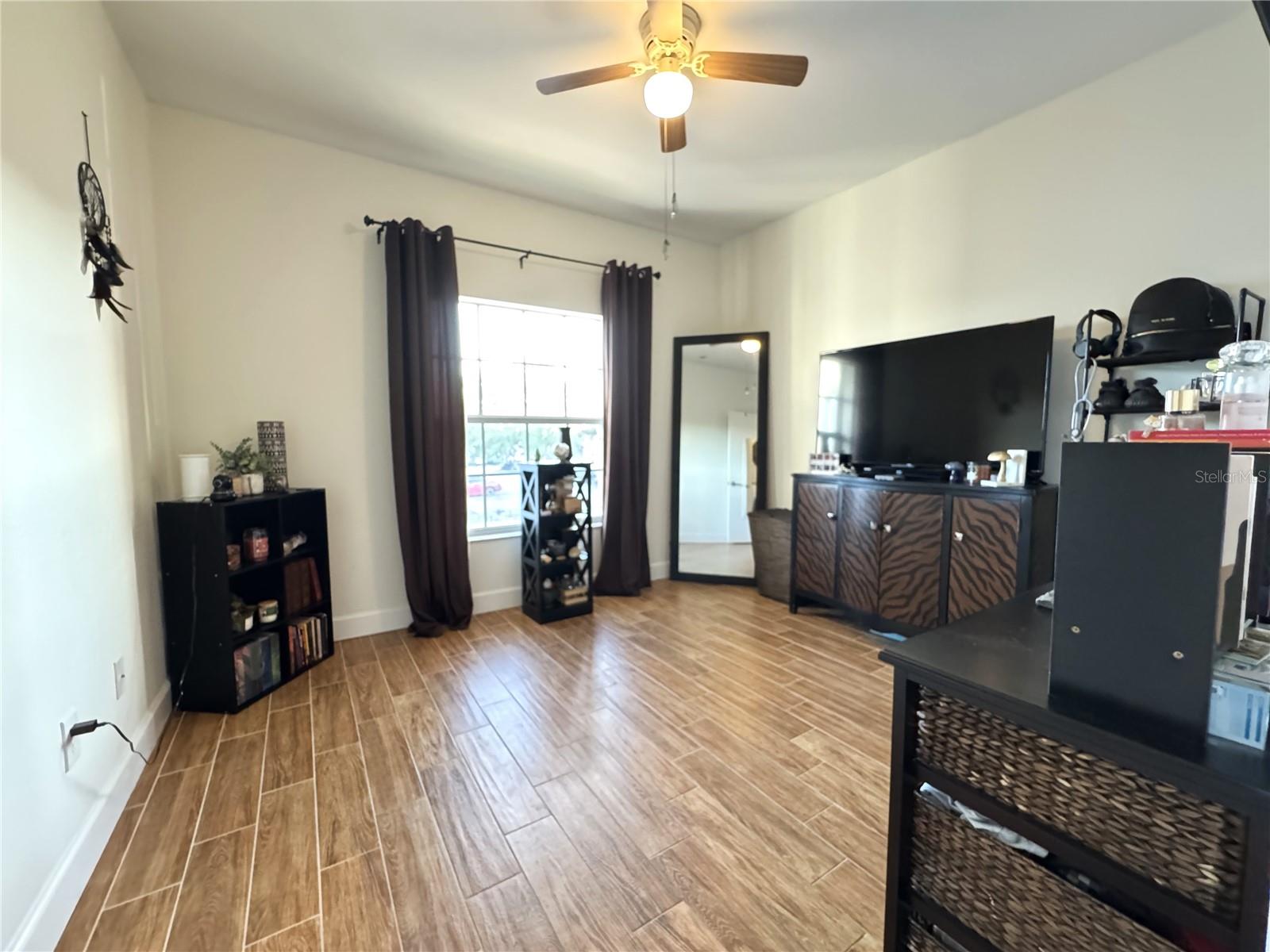 COVE/SIX MILE CYPRESS CONDO - Residential