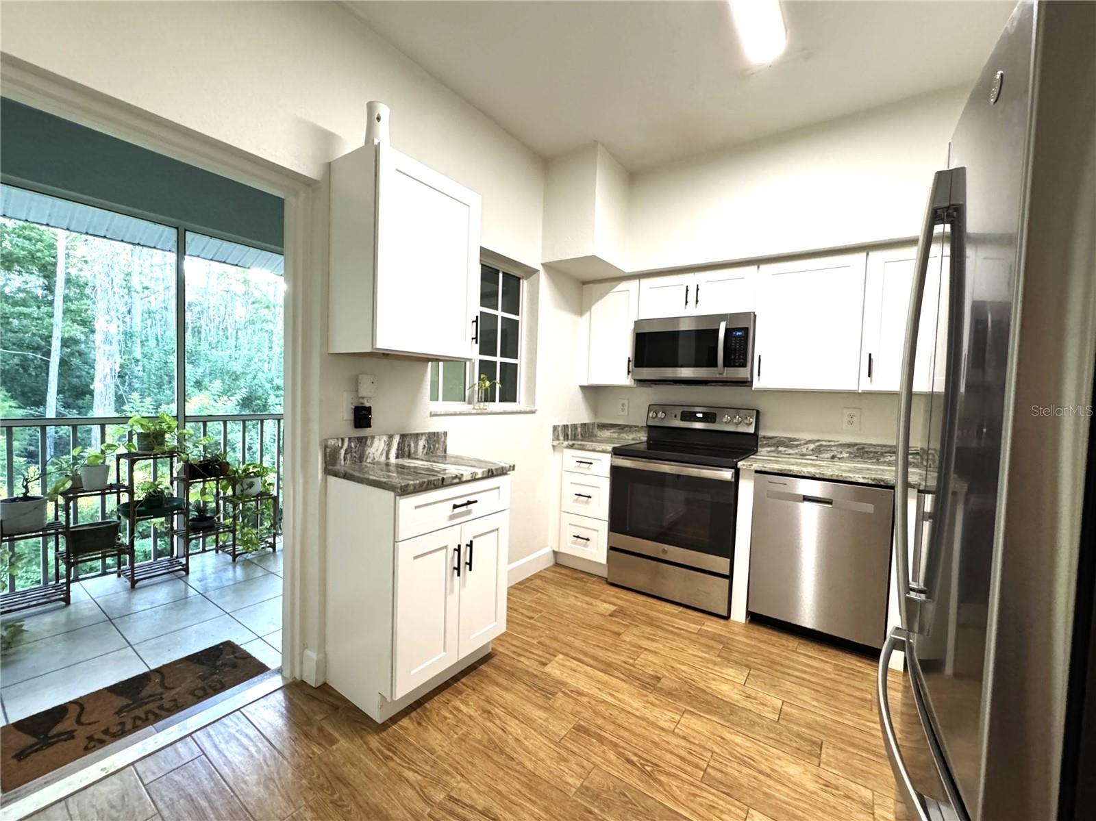 COVE/SIX MILE CYPRESS CONDO - Residential