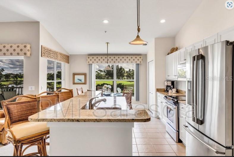 VERANDA 7 AT HERITAGE OAKS - Residential Lease
