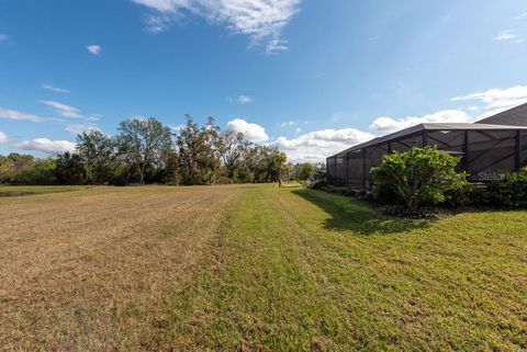 A home in PALMETTO