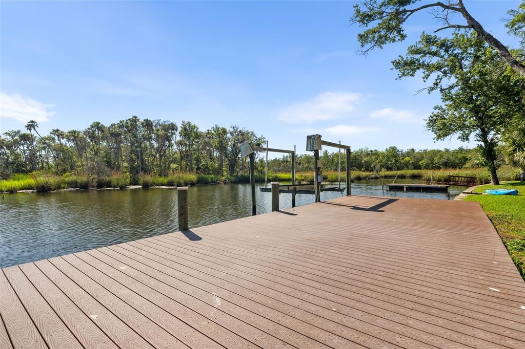 Photo of 900 NW Snug Harbor Road, Crystal River, FL 34428 (MLS # GC531812)