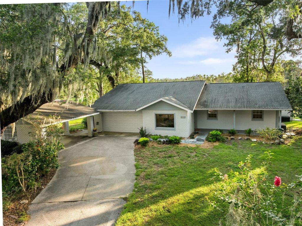 Photo of 900 NW Snug Harbor Road, Crystal River, FL 34428 (MLS # GC531812)