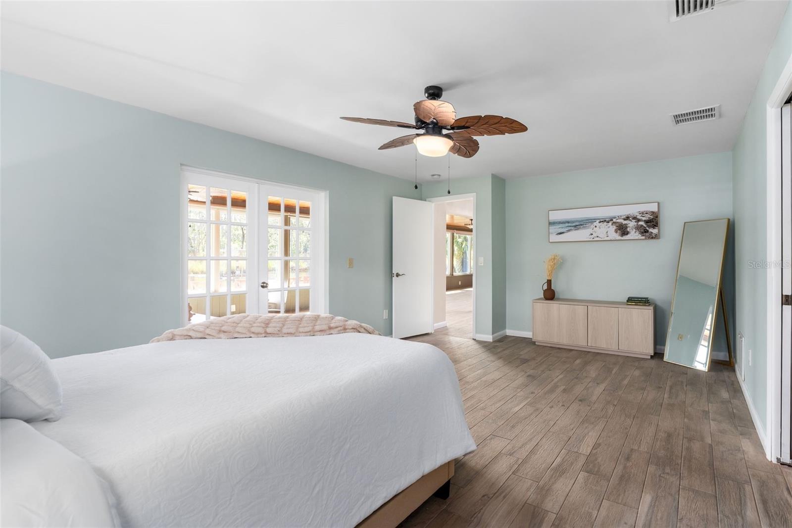 SNUG HARBOR UNREC SUB - Residential