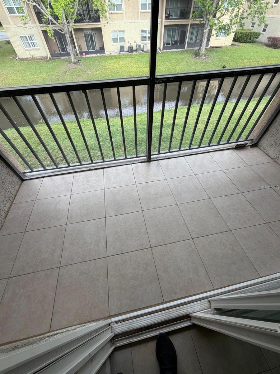 HAWTHORNE VILLAGE - Residential Lease