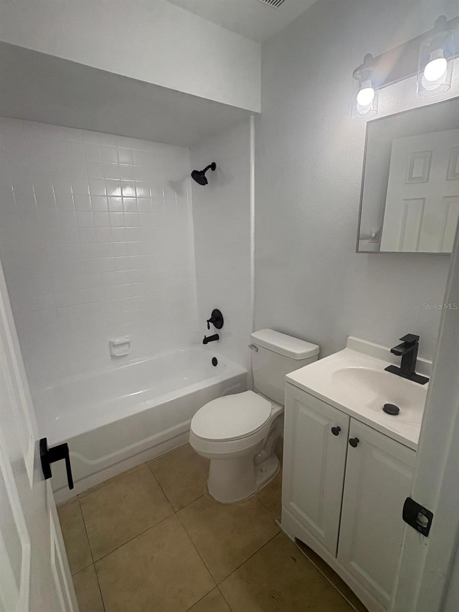 HAWTHORNE VILLAGE - Residential Lease