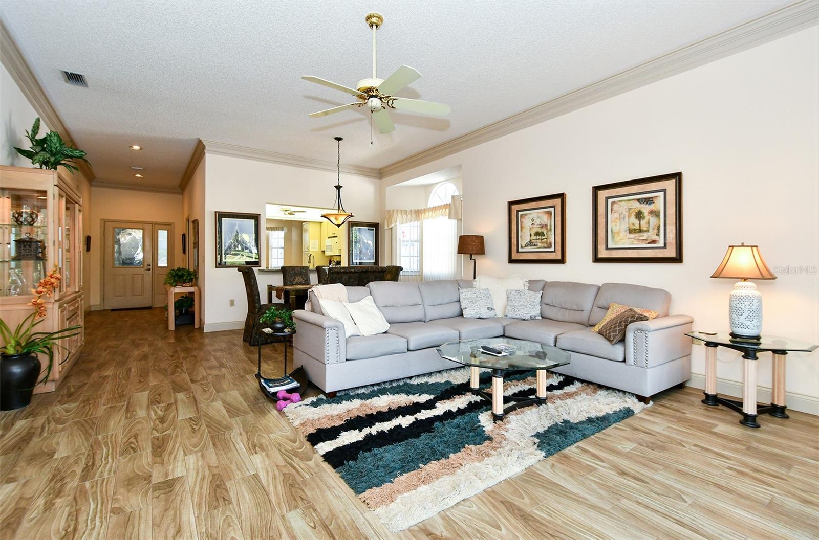 LONG COMMON - Residential Lease