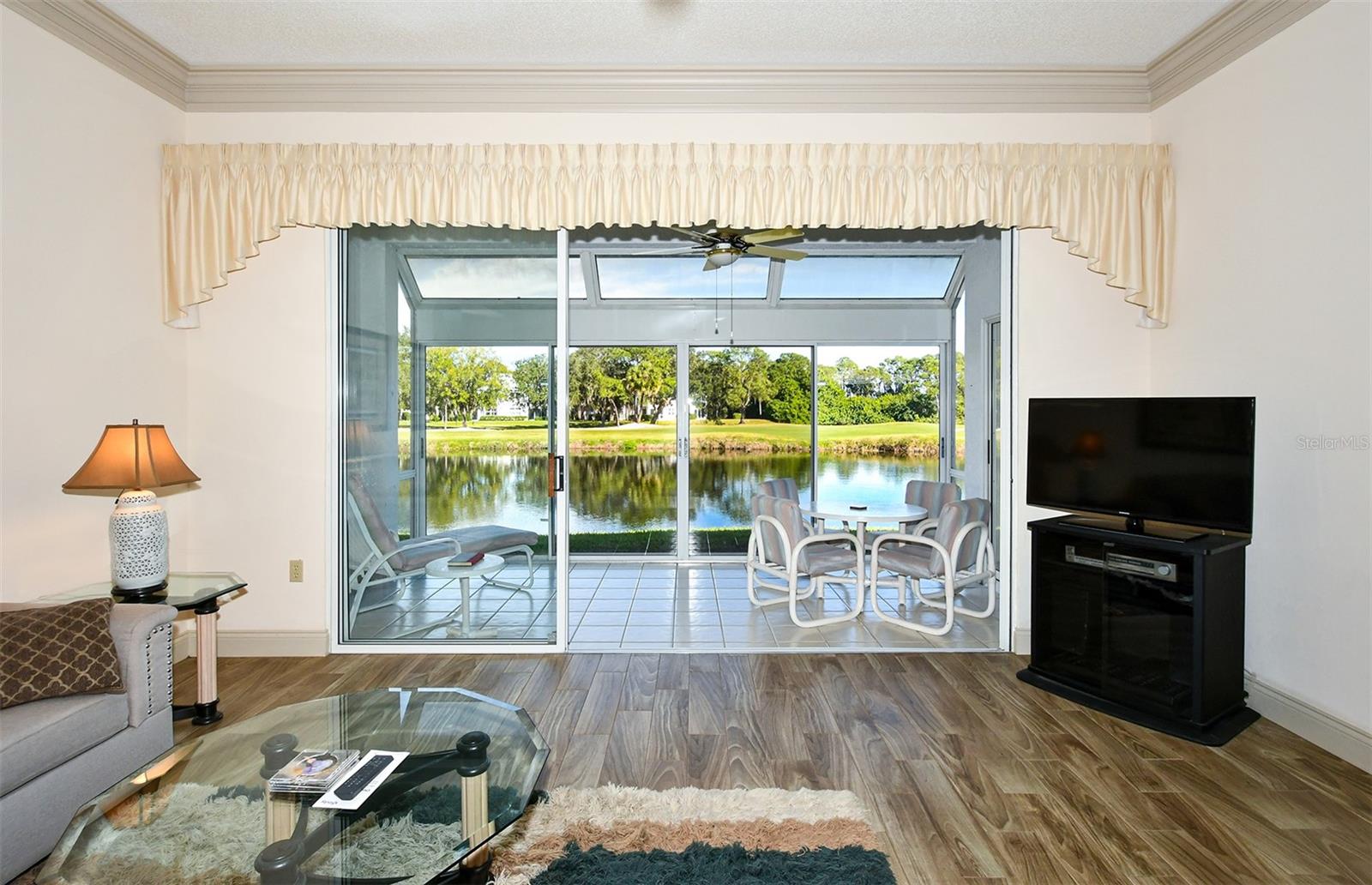 LONG COMMON - Residential Lease