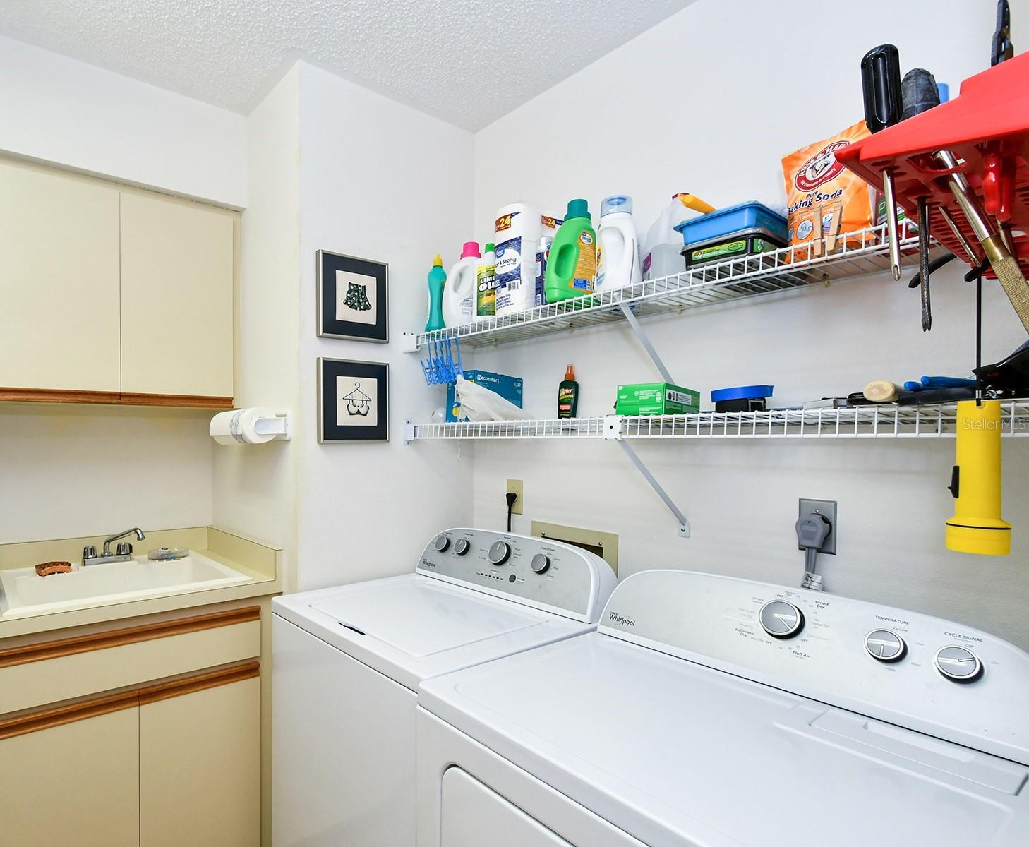 LONG COMMON - Residential Lease