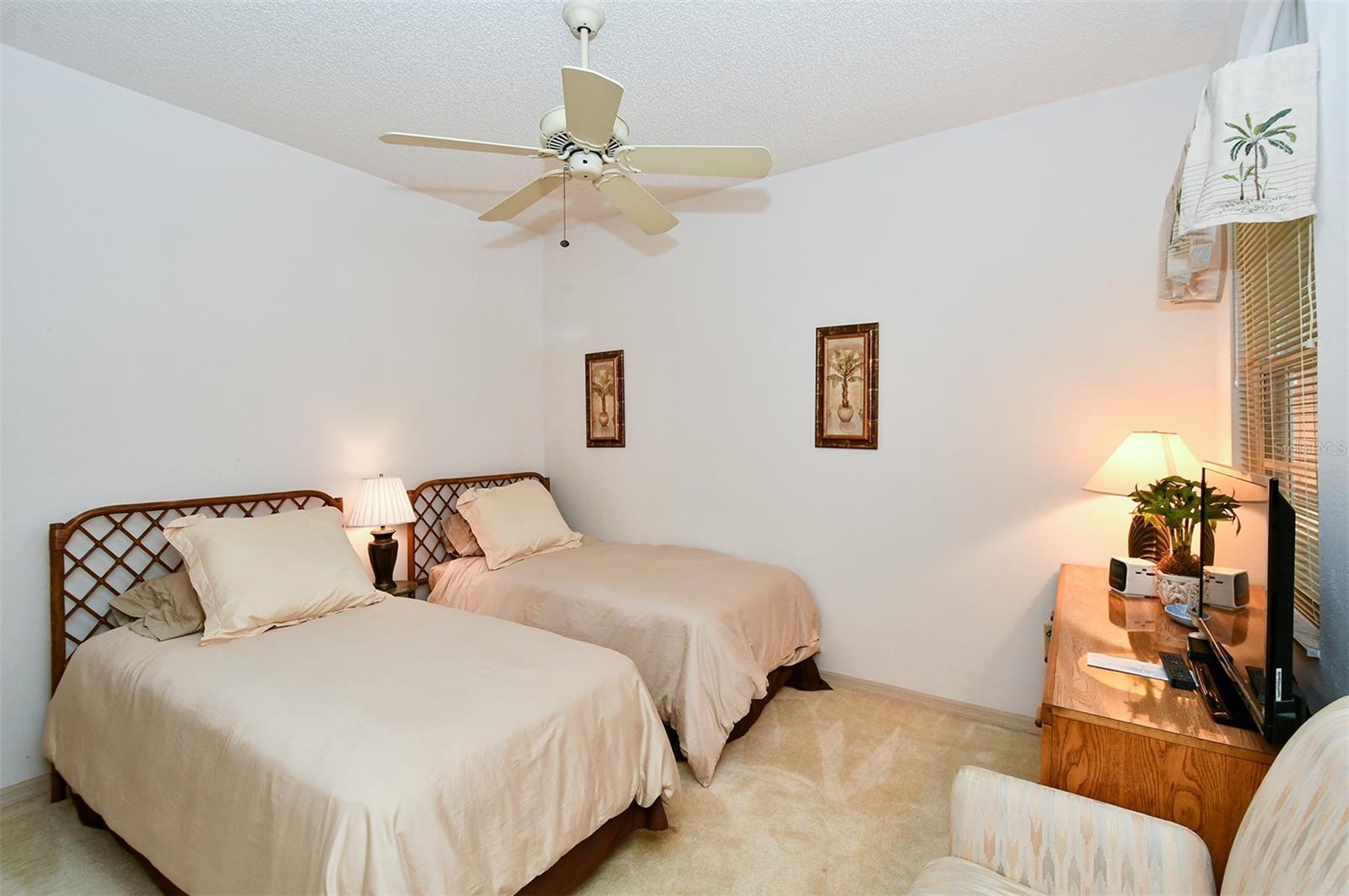 LONG COMMON - Residential Lease