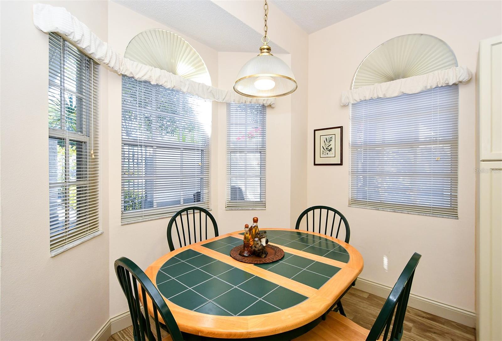 LONG COMMON - Residential Lease