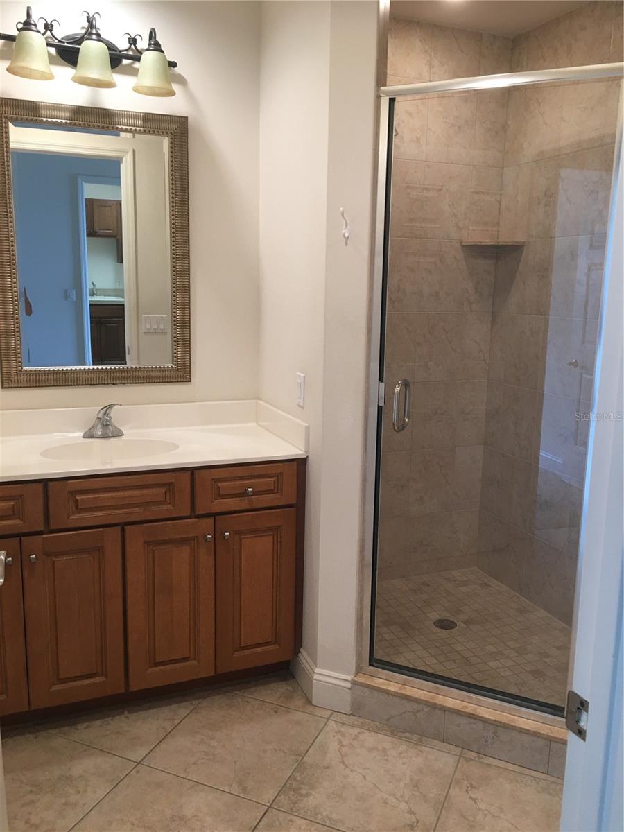 LAKE VISTA RESIDENCES PH III - Residential Lease