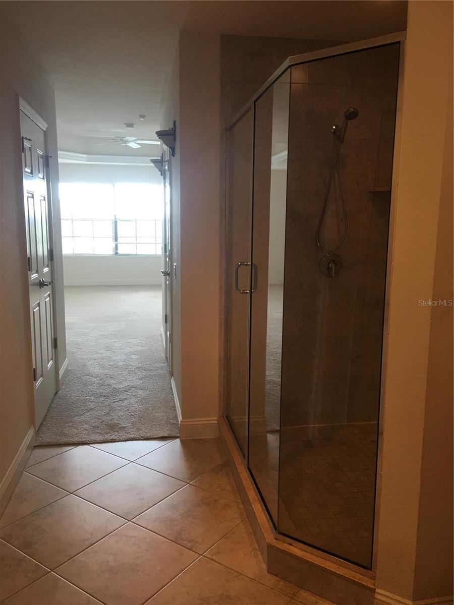 LAKE VISTA RESIDENCES PH III - Residential Lease