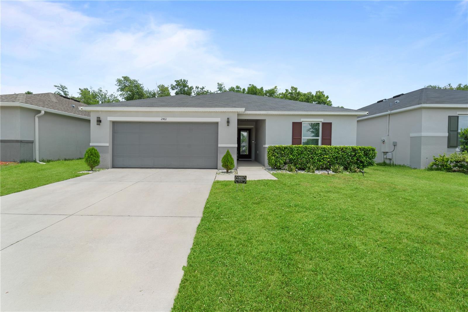 2461 BULRUSH DR