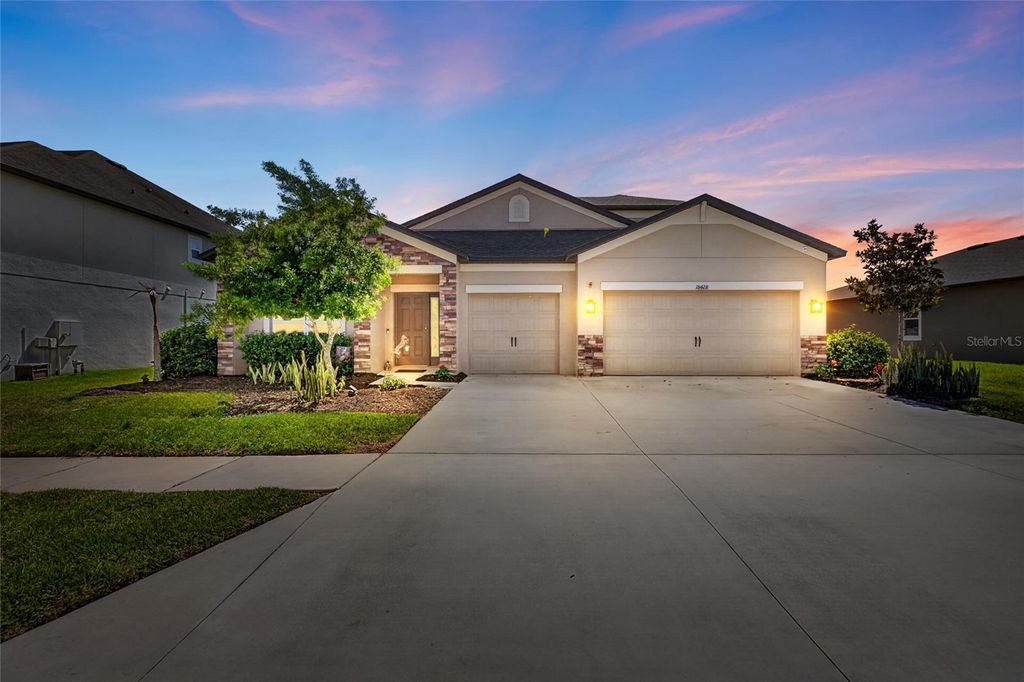 Photo of 18428 Malinche Loop, Spring Hill, FL 34610 (MLS # TB8504498)