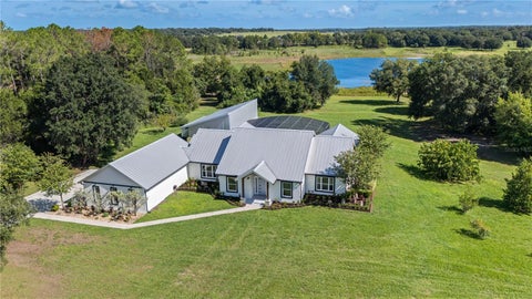 Photo of 19415 Villa City Road, Groveland, FL 34736 (MLS # G5116705)