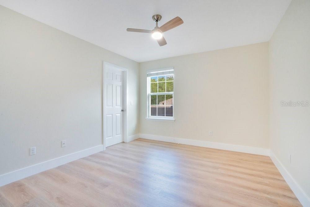 PRESTON SQUARE - Residential