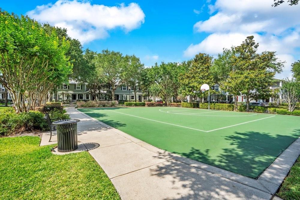 PRESTON SQUARE - Residential