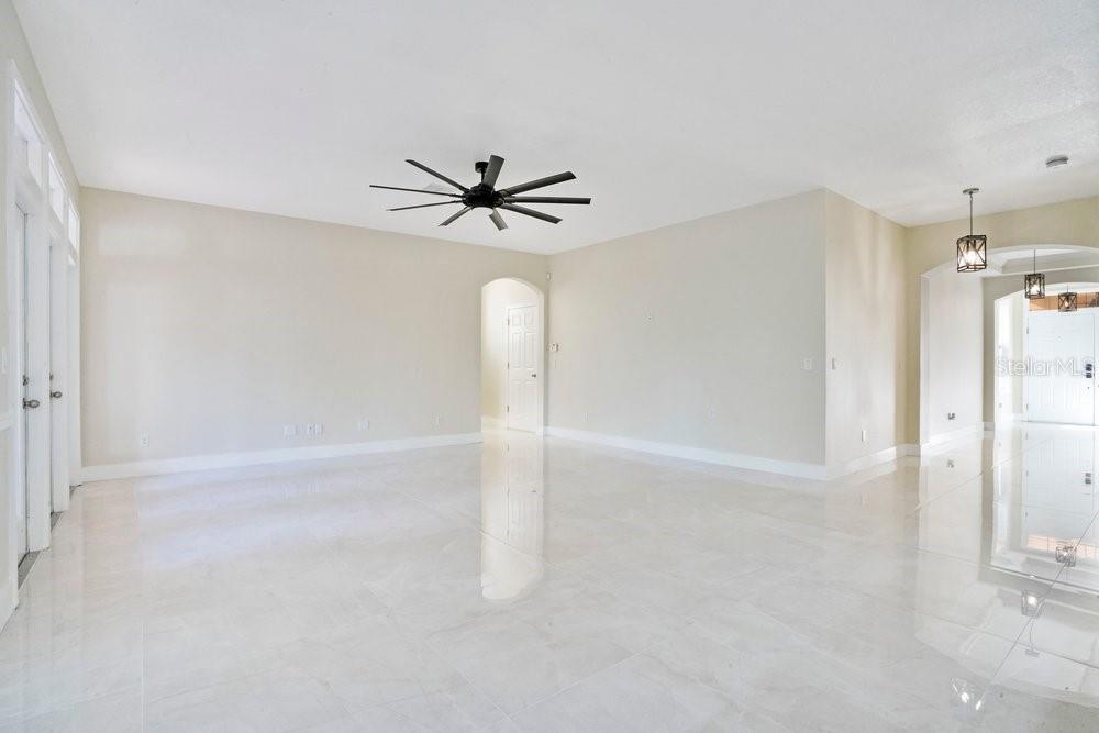 PRESTON SQUARE - Residential