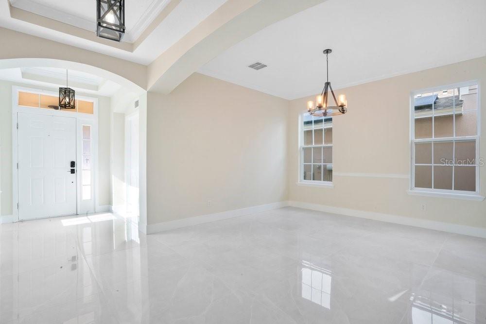 6615 HELMSLEY CIRCLE