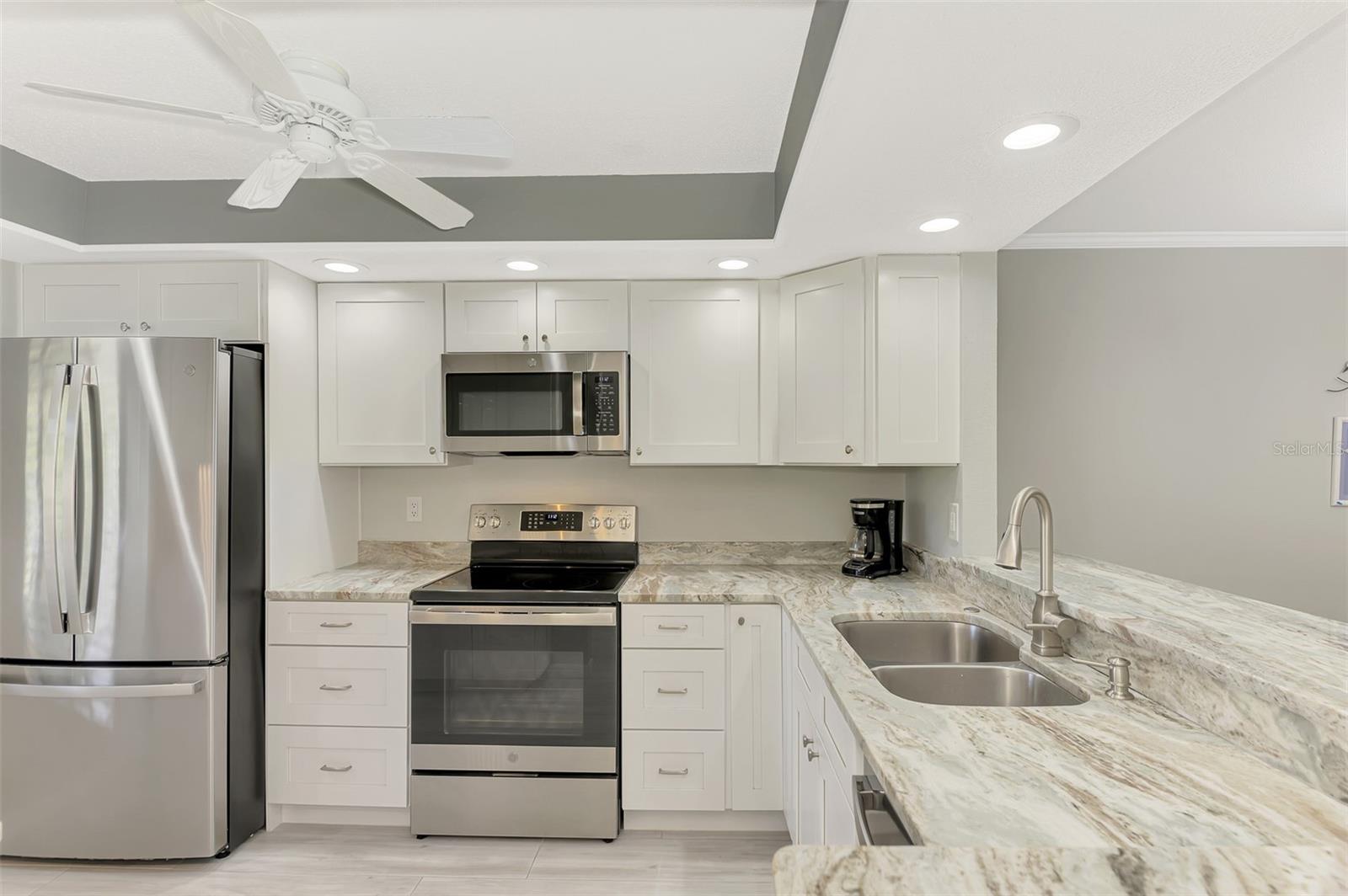 MISSION LAKES - Residential