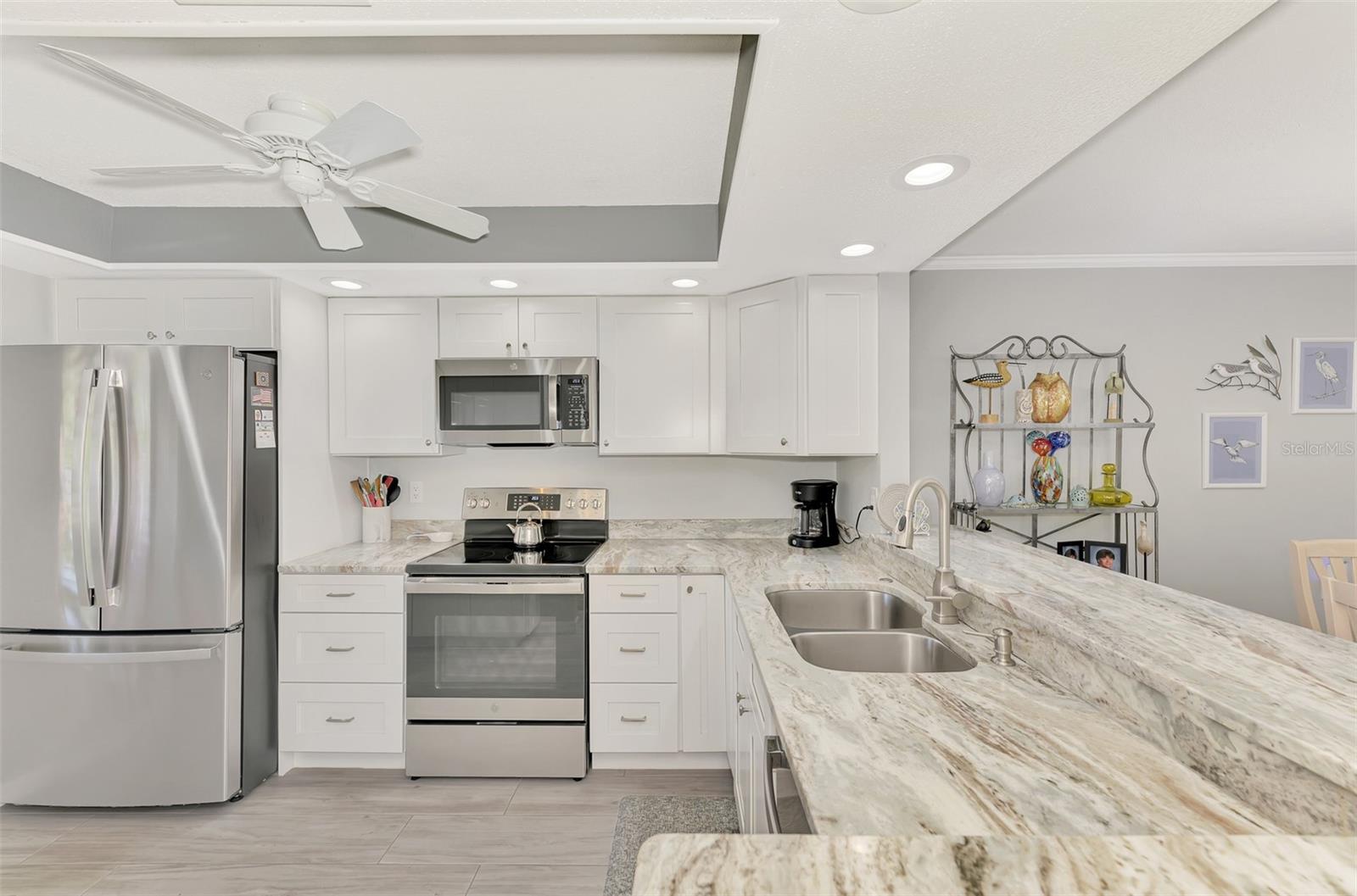 MISSION LAKES - Residential