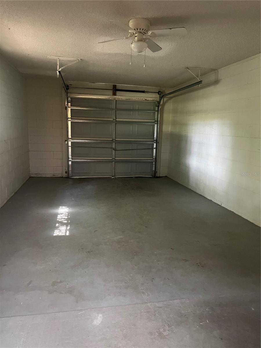 LAKE FRANKLIN PARK UN 3 - Residential Lease