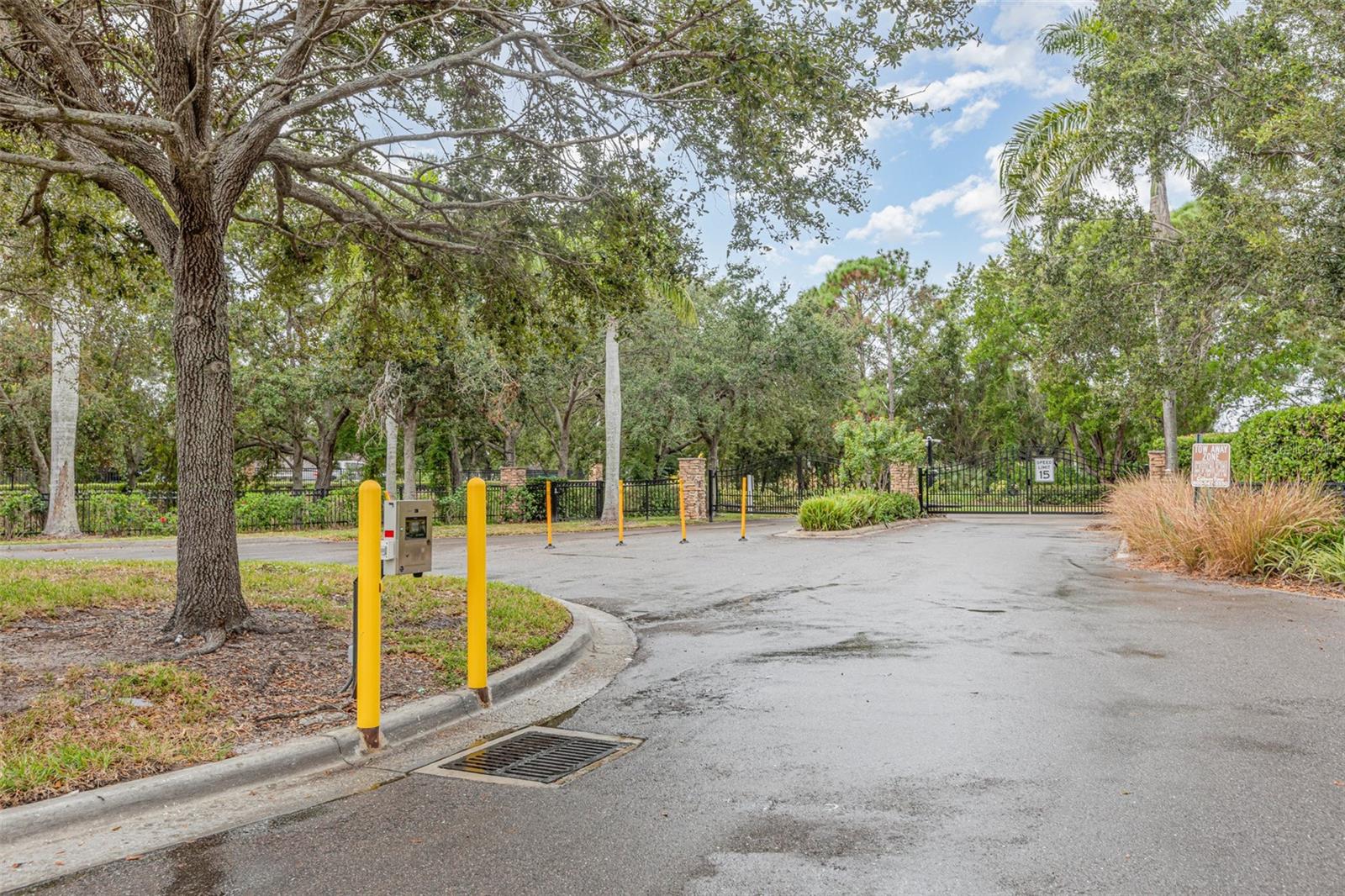 BRADFORD MANOR TWNHMS REP - Residential