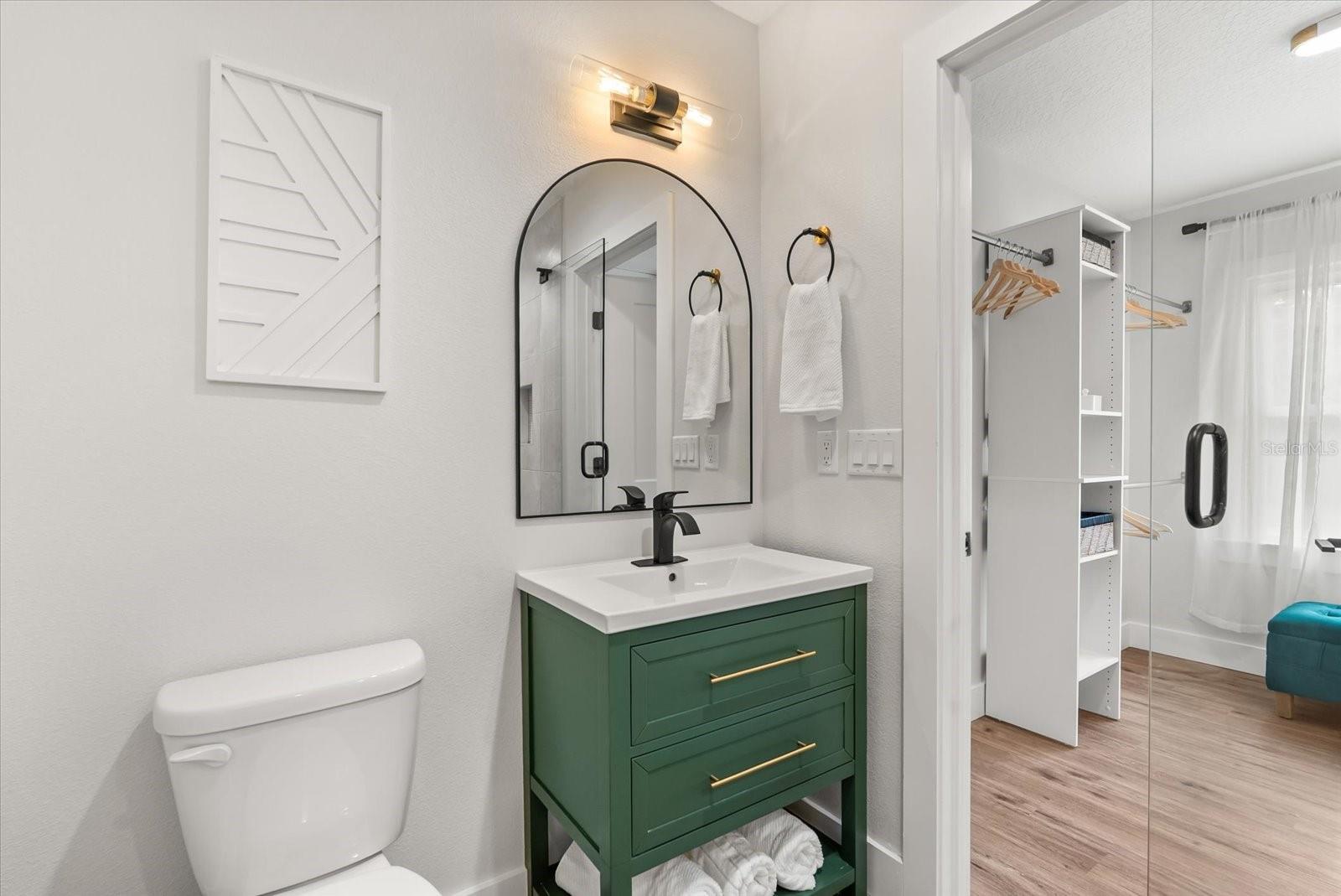 EDGEWATER MANOR - Residential