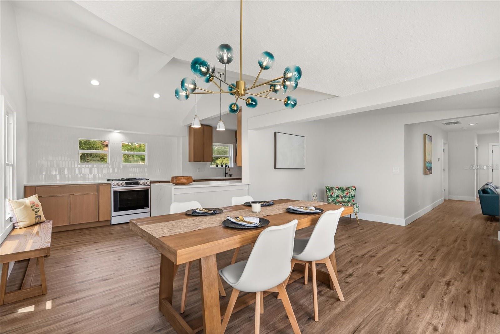 EDGEWATER MANOR - Residential