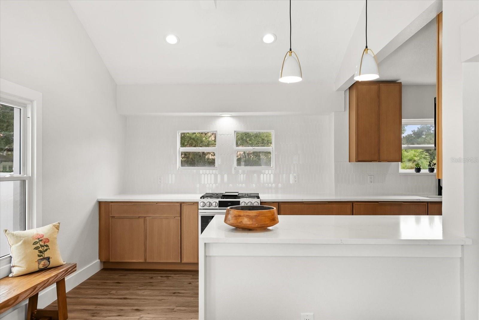 EDGEWATER MANOR - Residential