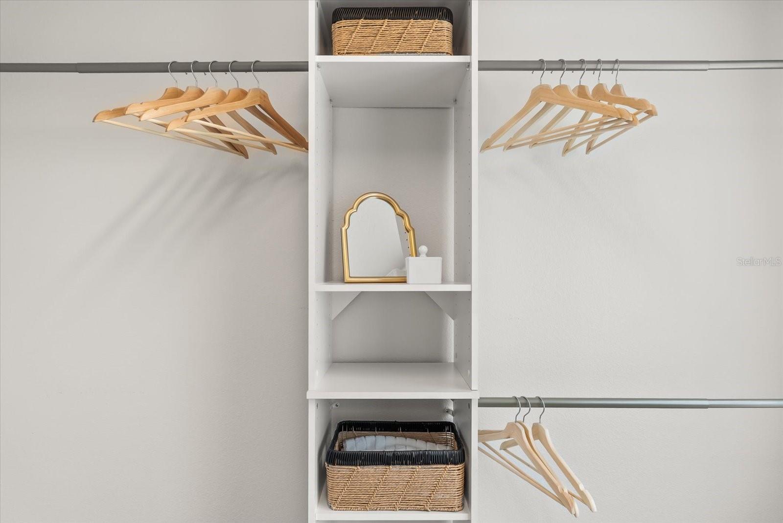 EDGEWATER MANOR - Residential