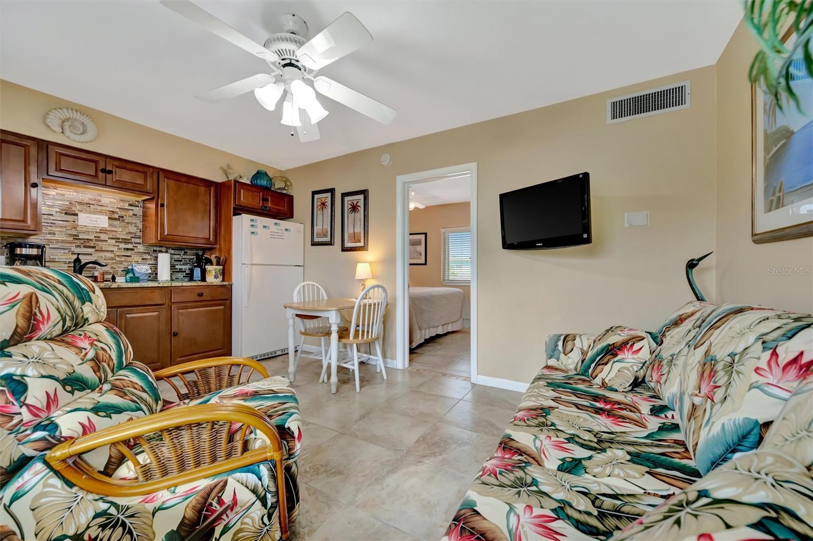 FIVE PALMS MOTEL CONDO - Residential